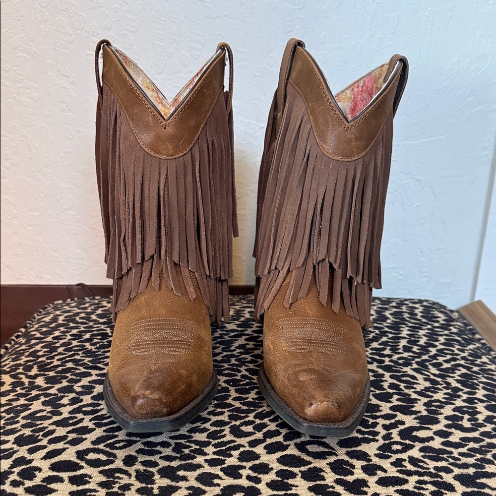 Ariat Gold Rush Fringe Cowgirl Boots - Snip Toe Size 8B